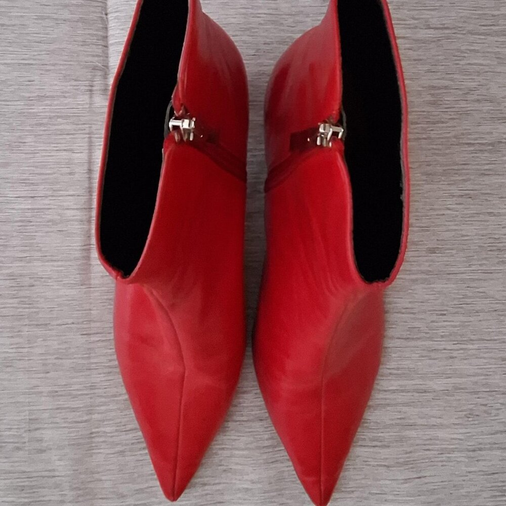 Zara Trafaluc Pointy Kitten Heel Patent Booties